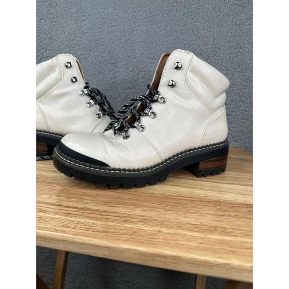 Universal Thread boots cream color sz 8 - Picture 3 of 7